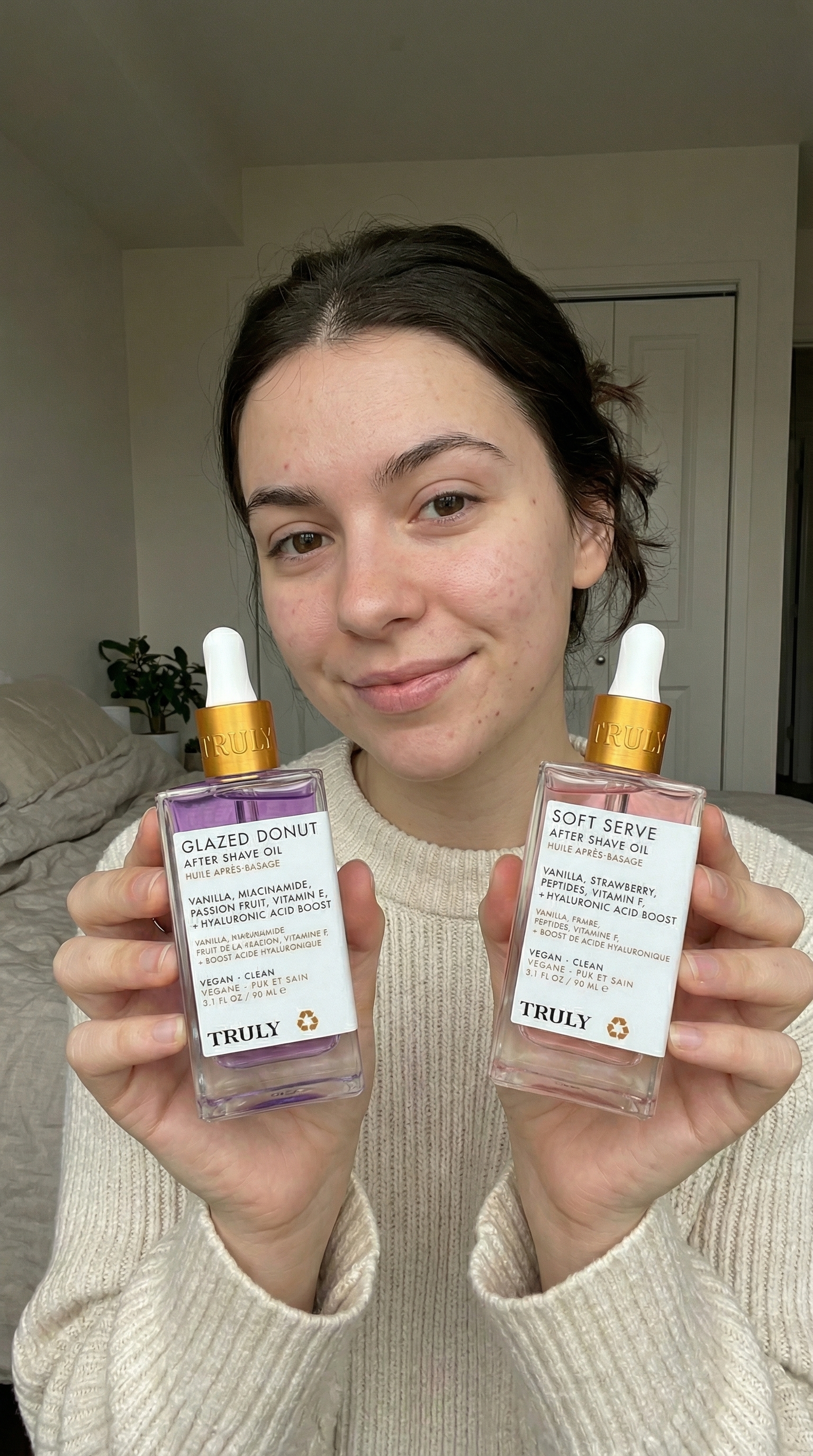 Sofía Martínez con su producto Truly Beauty